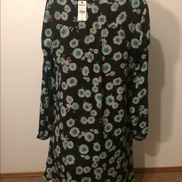 Black floral Express Trapeze dress - size M (NWT) - Picture 2 of 7